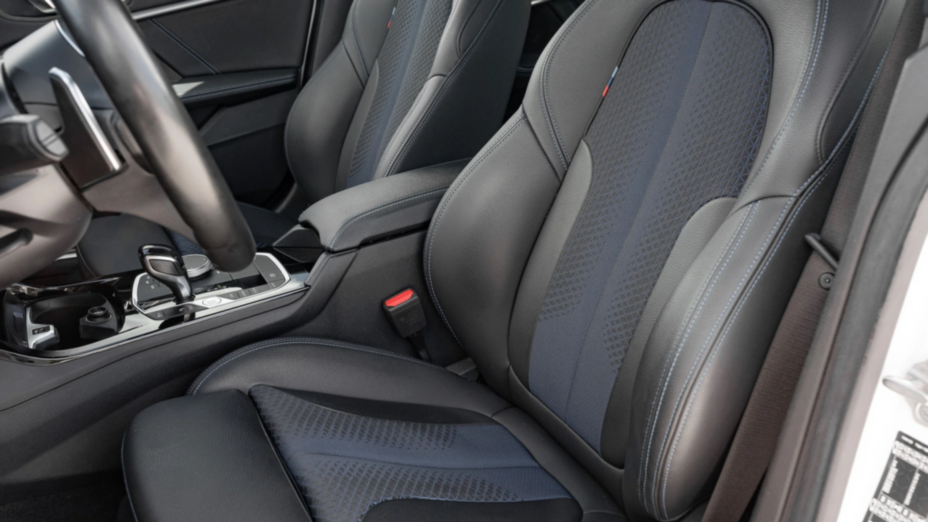 BMW Seria 2 220i M Sport sport-aut