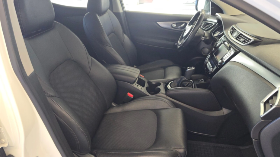 NISSAN Qashqai Qashqai 1.3 DIG-T Tekna DCT