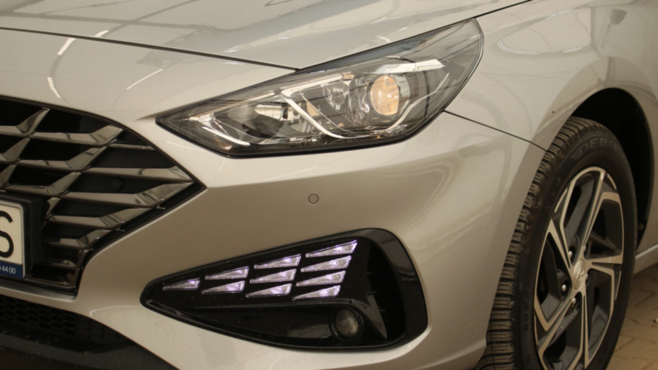 HYUNDAI i30 i30 1.5 DPI Smart