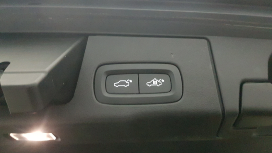 VOLVO XC60 XC60 B4 B Plus Bright aut