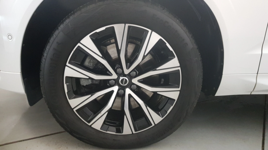 VOLVO XC60 XC60 B5 D AWD Plus Dark aut