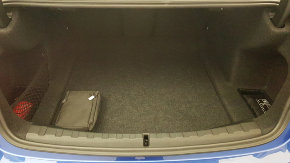 BMW Seria 3 318i M Sport aut