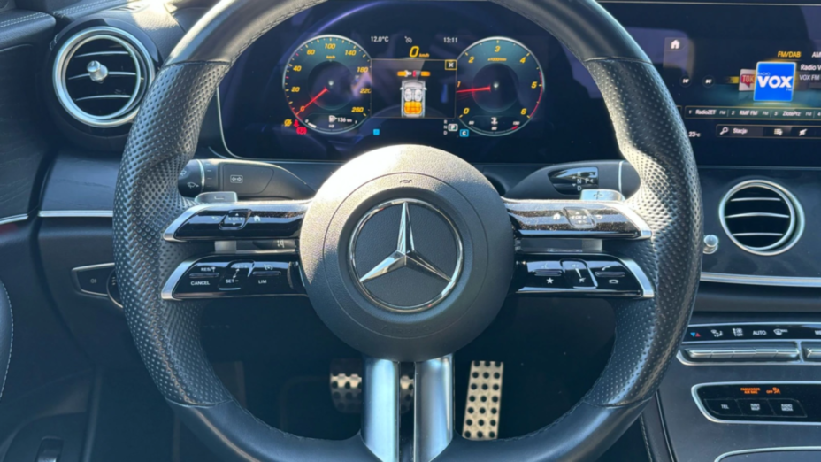 MERCEDES-BENZ E Klasa E 220 d 4-Matic AMG