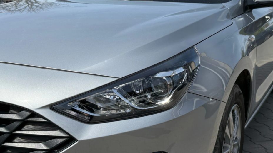HYUNDAI i30 i30 1.5 DPI Classic +
