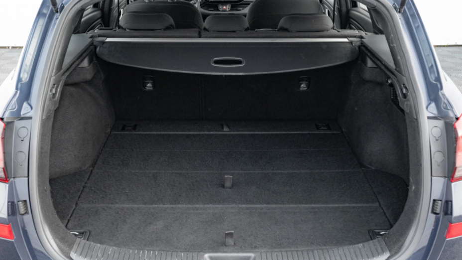 HYUNDAI i30 i30 1.4 Classic +