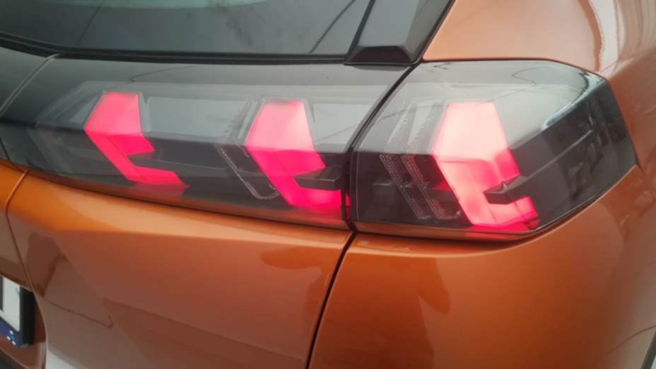 PEUGEOT 2008 2008 1.2 PureTech Active S&S
