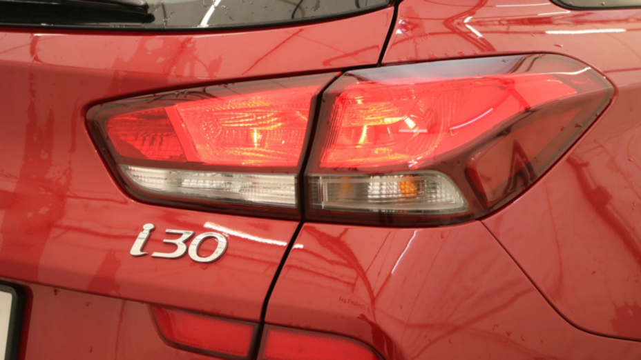 HYUNDAI i30 i30 1.5 DPI Classic +