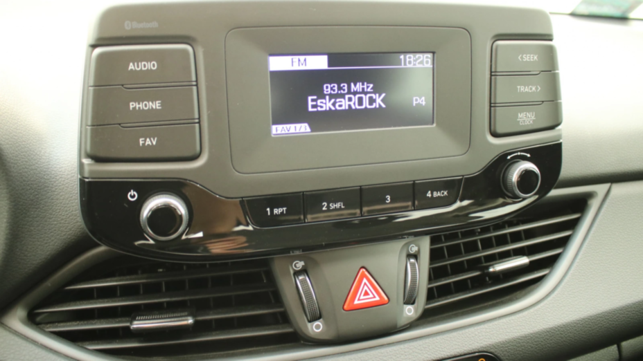 HYUNDAI i30 i30 1.5 DPI Classic +