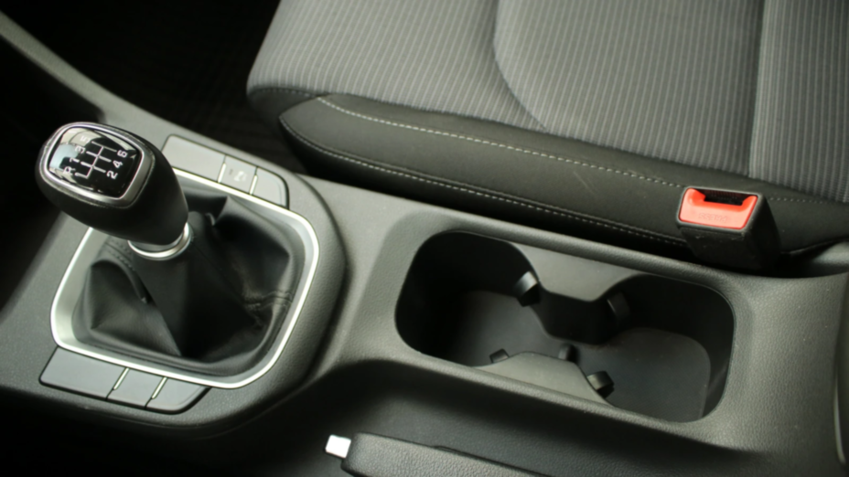 HYUNDAI i30 i30 1.5 DPI Classic +