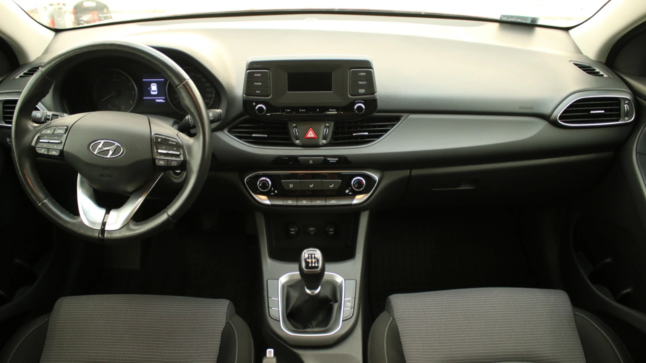 HYUNDAI i30 i30 1.5 DPI Classic +