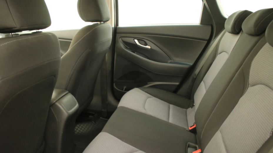 HYUNDAI i30 i30 1.5 DPI Classic +