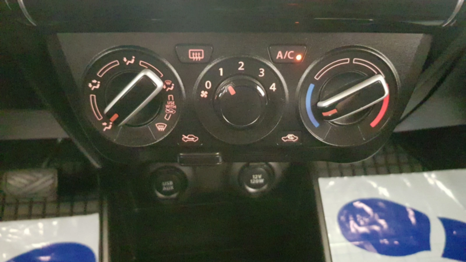SUZUKI Swift Swift 1.2 Dualjet SHVS Premium Plus CVT