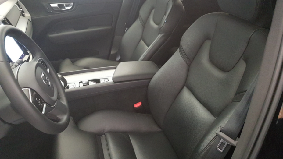 VOLVO XC60 XC60 B4 B Plus Bright aut