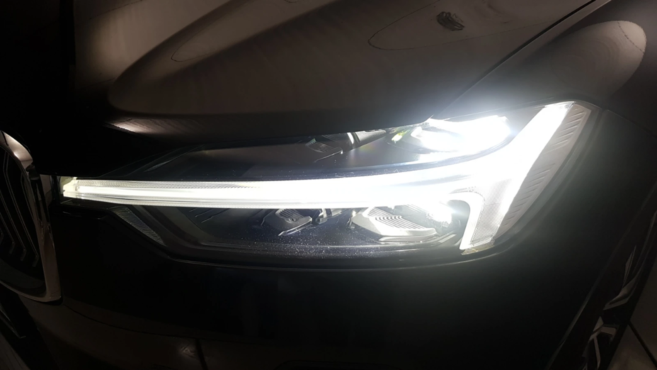 VOLVO XC60 XC60 B4 B Plus Bright aut