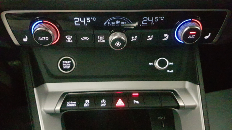 AUDI Q3 Q3 40 TFSI Quattro Advanced S tronic