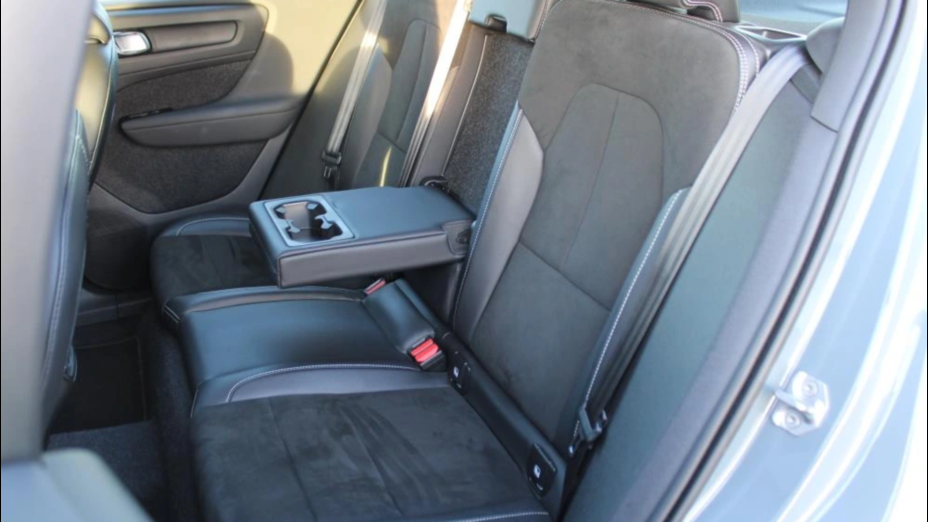 VOLVO XC40 XC40 B4 B R-Design aut