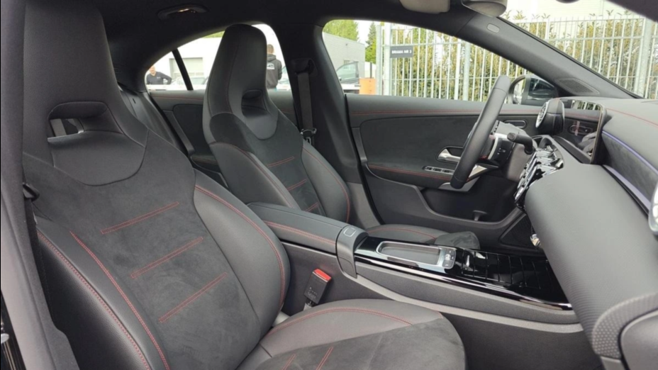 MERCEDES-BENZ CLA CLA 200 7G-DCT