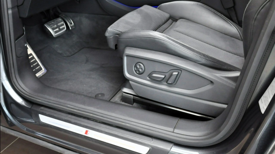 AUDI Q5 Q5 45 TFSI mHEV Quattro S Line S tronic