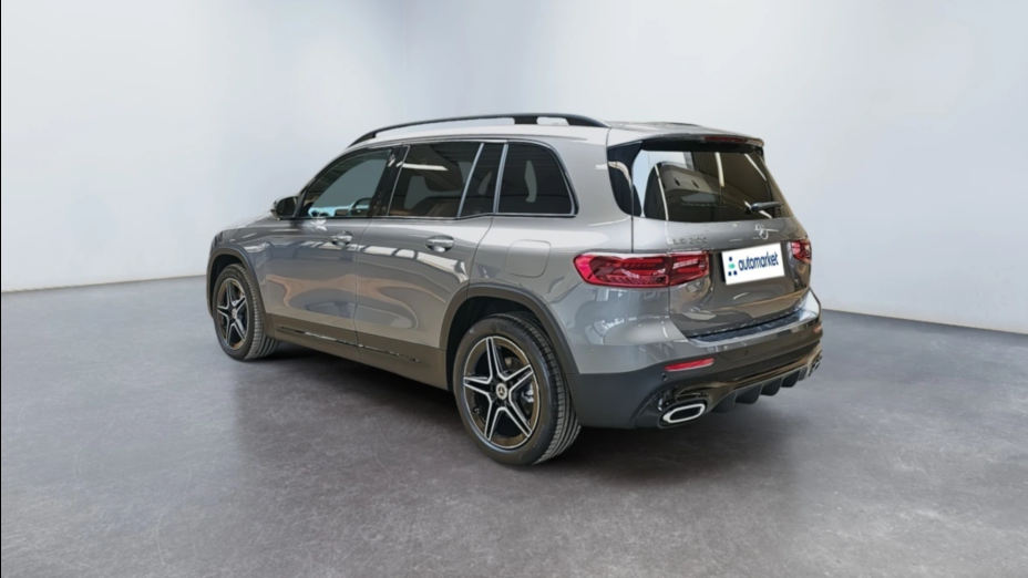 MERCEDES-BENZ GLB GLB 200 mHEV AMG Line 7G-DCT