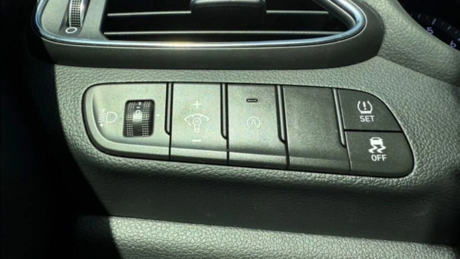 HYUNDAI i30 i30 1.0 T-GDI Modern