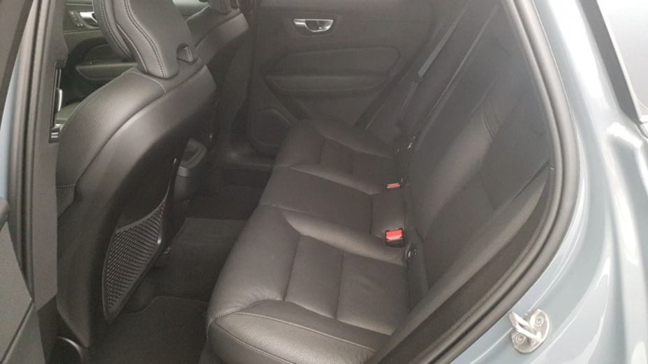 VOLVO XC60 XC60 B4 D AWD Plus Bright aut