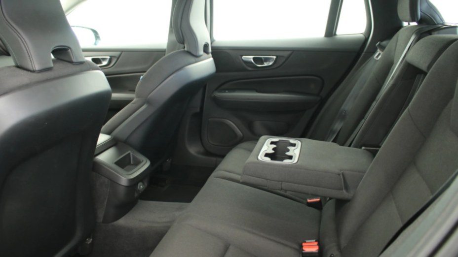 VOLVO V60 V60 B4 D Momentum Pro aut