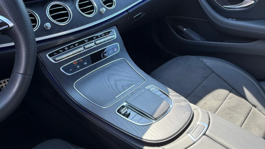 MERCEDES-BENZ E Klasa E 300 de AMG