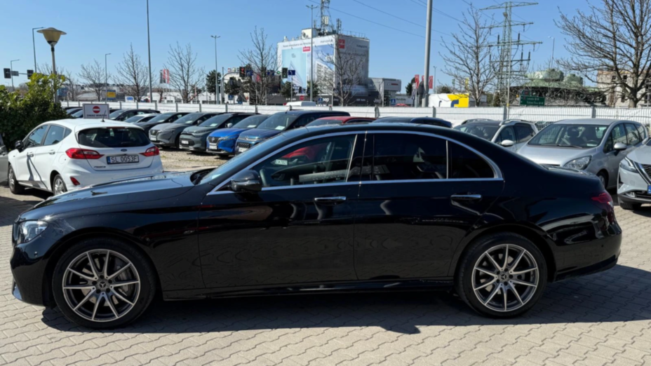 MERCEDES-BENZ E Klasa E 300 de AMG