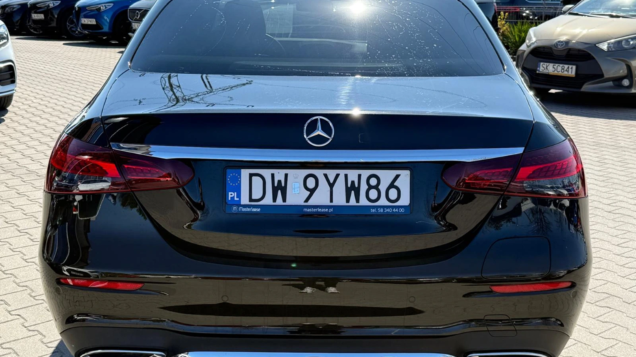 MERCEDES-BENZ E Klasa E 300 de AMG