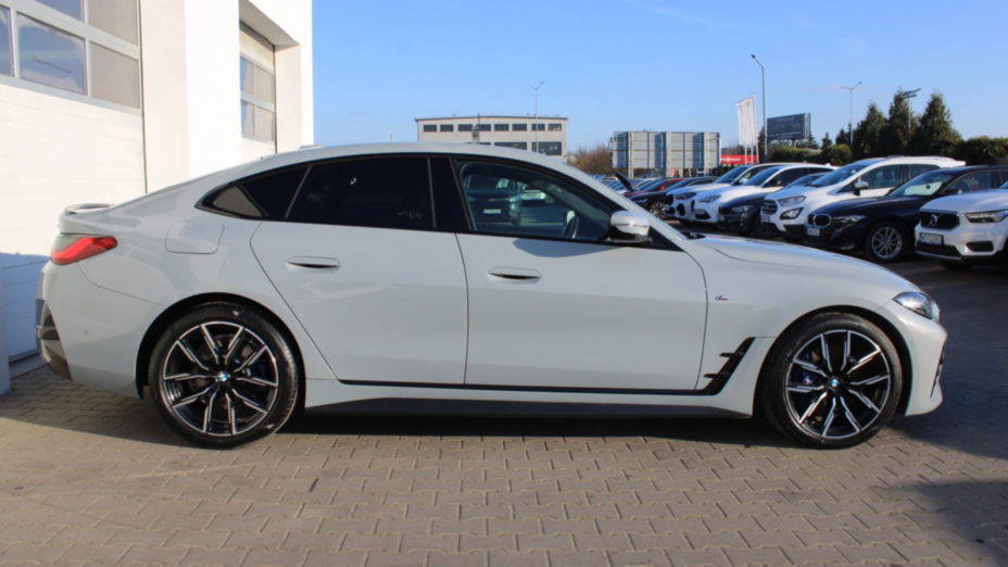 BMW Seria 4 420d xDrive mHEV M Sport sport-aut