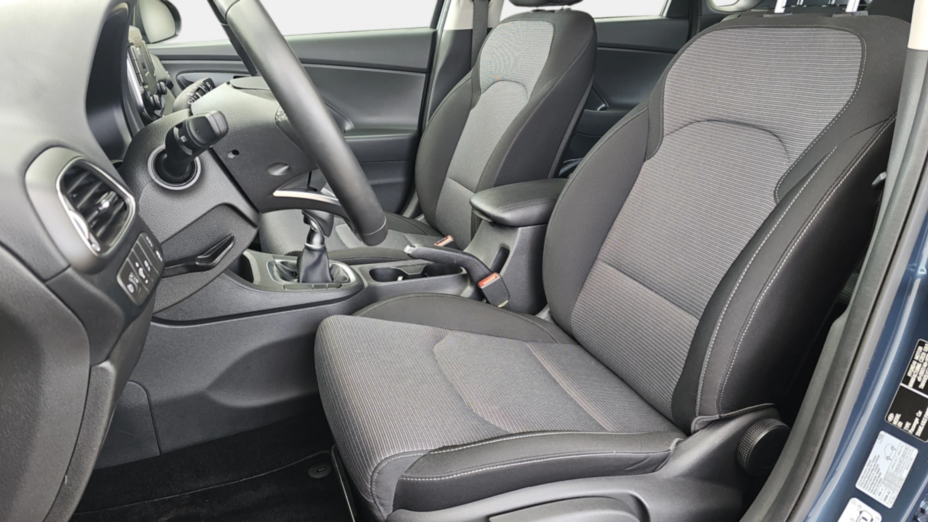 HYUNDAI i30 i30 1.5 DPI Classic +