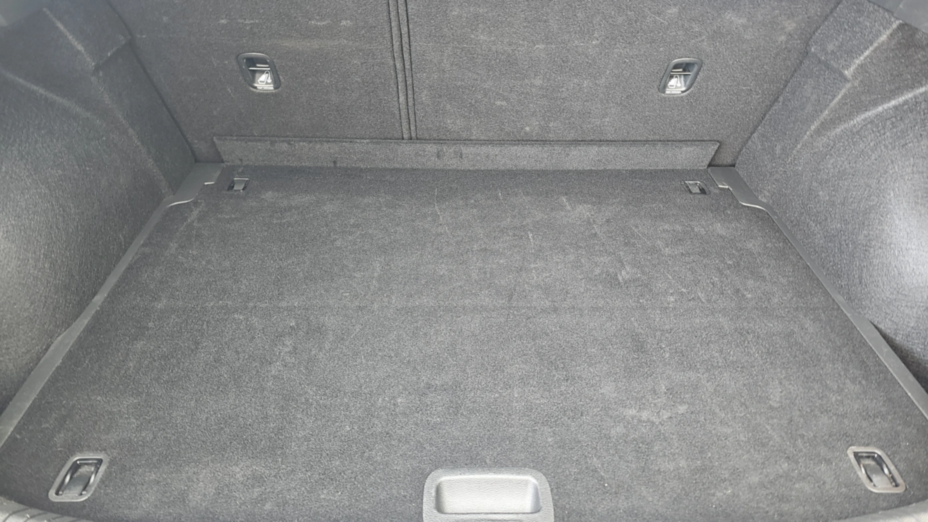HYUNDAI i30 i30 1.5 DPI Classic +