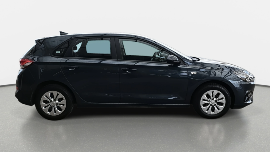 HYUNDAI i30 i30 1.5 DPI Classic +