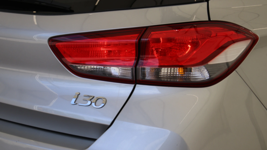 HYUNDAI i30 i30 1.5 DPI Smart
