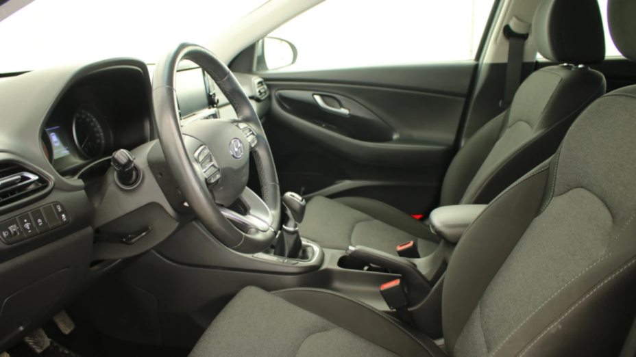 HYUNDAI i30 i30 1.5 DPI Smart