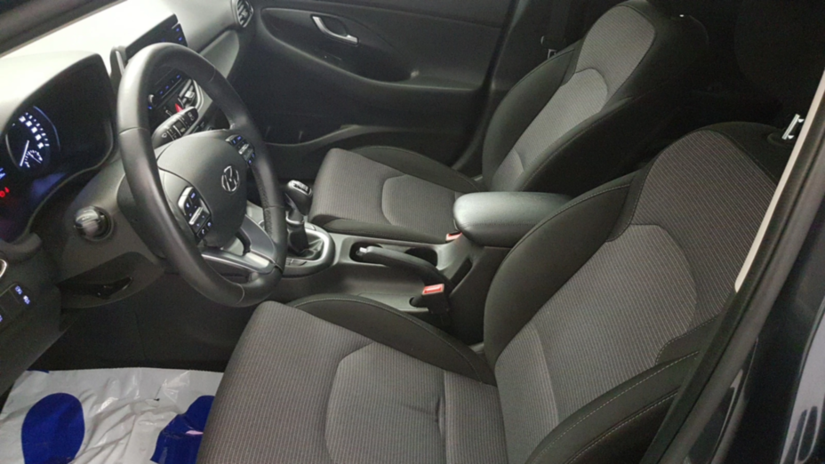 HYUNDAI i30 i30 1.5 DPI Classic +