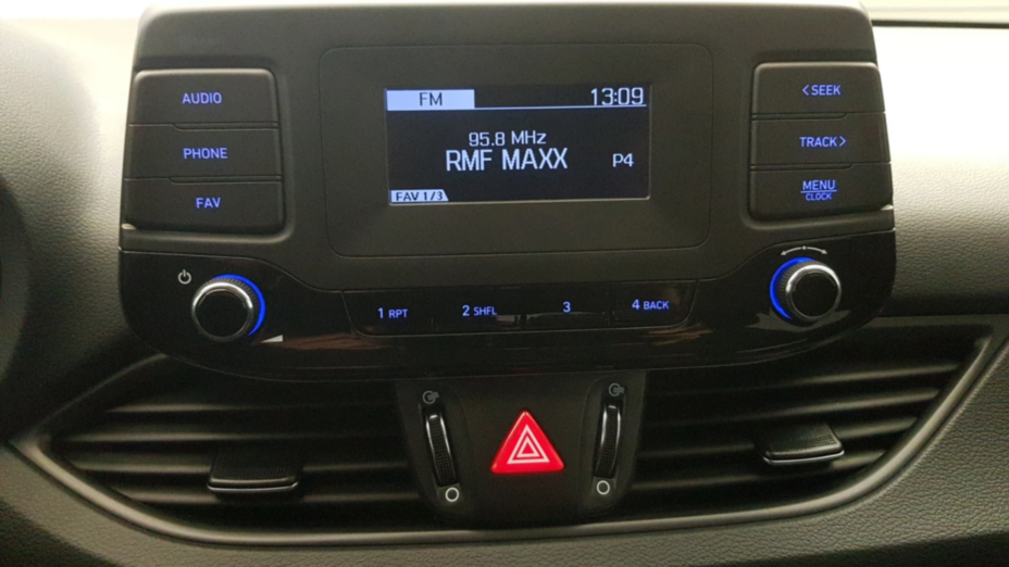 HYUNDAI i30 i30 1.5 DPI Classic +
