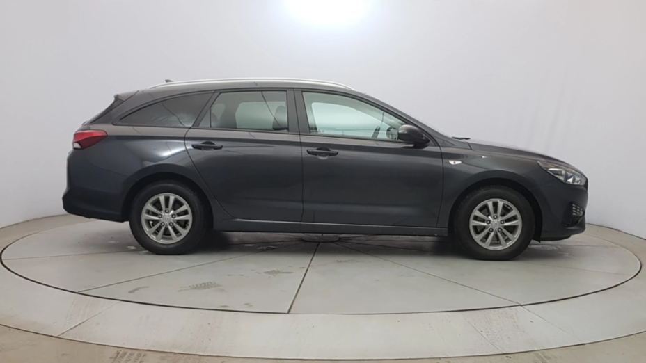 HYUNDAI i30 i30 1.5 DPI Classic +