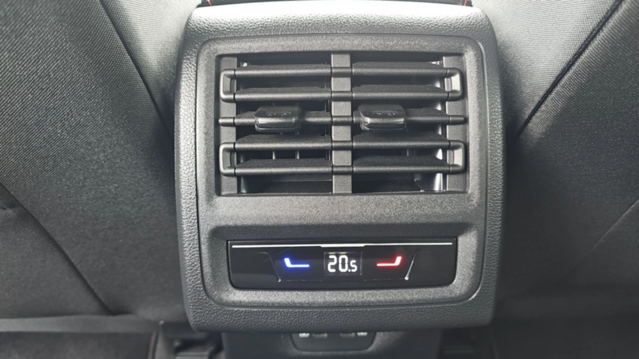 VOLKSWAGEN Golf Golf VIII 2.0 TSI GTI DSG