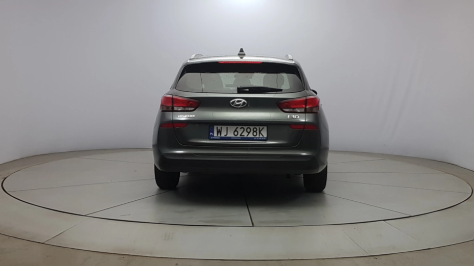 HYUNDAI i30 i30 1.5 DPI Classic +