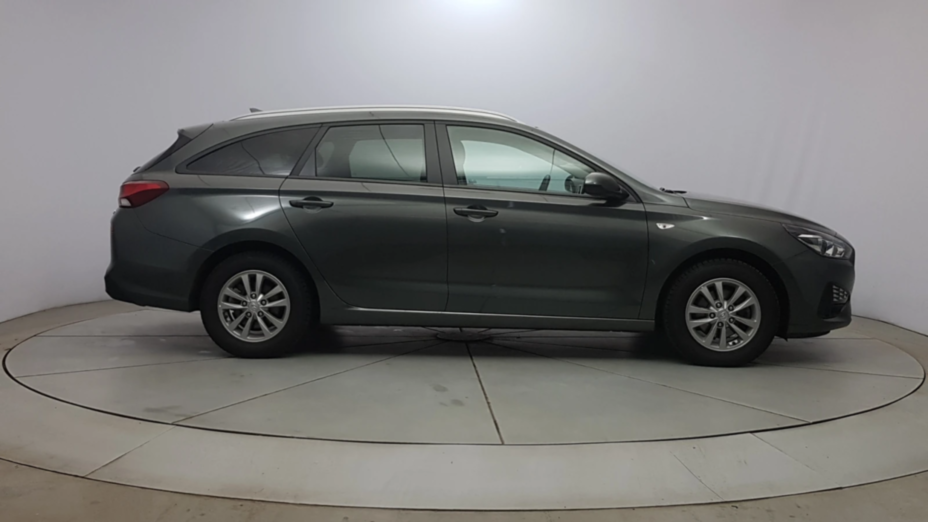 HYUNDAI i30 i30 1.5 DPI Classic +