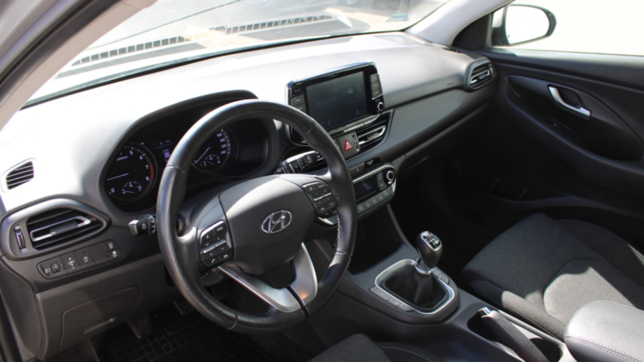 HYUNDAI i30 i30 1.5 DPI Smart
