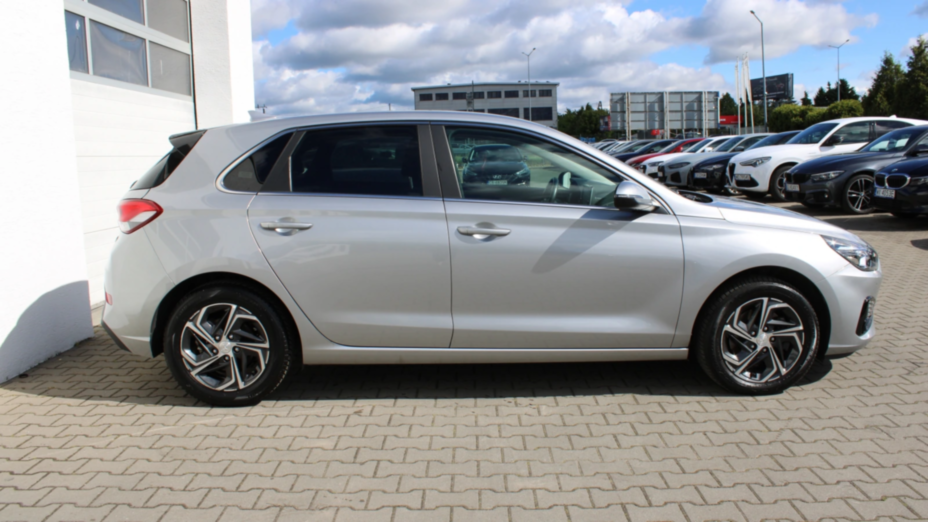 HYUNDAI i30 i30 1.5 DPI Smart