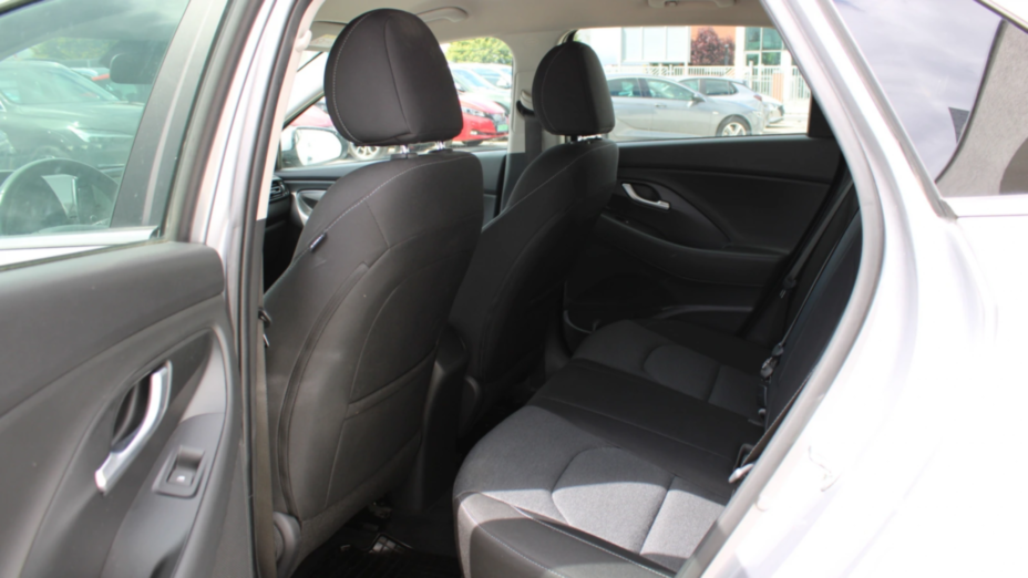 HYUNDAI i30 i30 1.5 DPI Smart