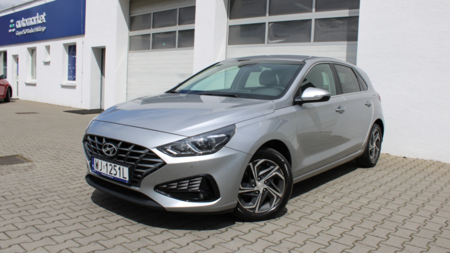 HYUNDAI i30 i30 1.5 DPI Smart