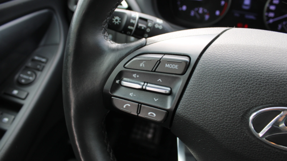 HYUNDAI i30 i30 1.5 DPI Smart