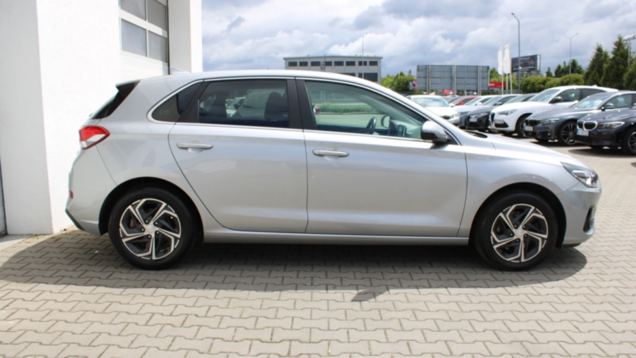 HYUNDAI i30 i30 1.5 DPI Smart