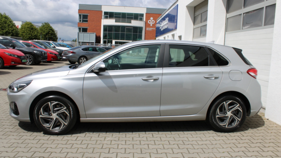 HYUNDAI i30 i30 1.5 DPI Smart