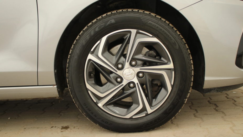 HYUNDAI i30 i30 1.5 DPI Smart