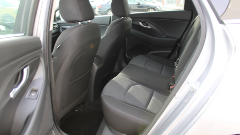 HYUNDAI i30 i30 1.5 DPI Smart